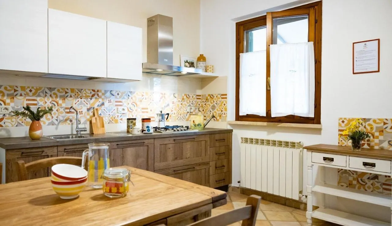 Agriturismo Salcino 그레세토